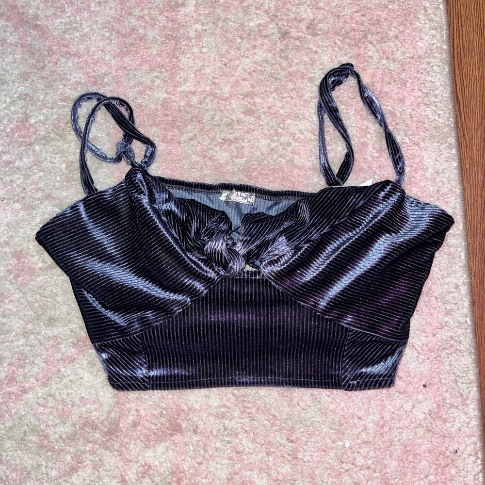 Free people velvet crop top with tie front. Navy blue color.